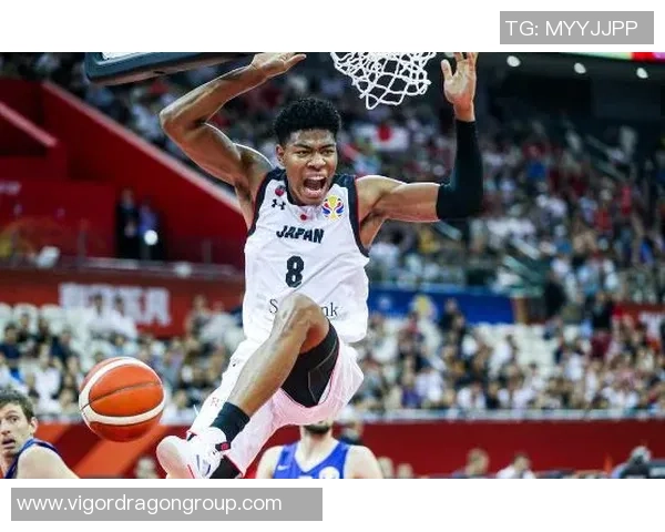 武汉篮球队在世界杯预选赛中以87分稳居积分榜首位展现强劲实力 武汉篮球队在世界杯预选赛中以87分稳居积分榜首位展现强劲实力