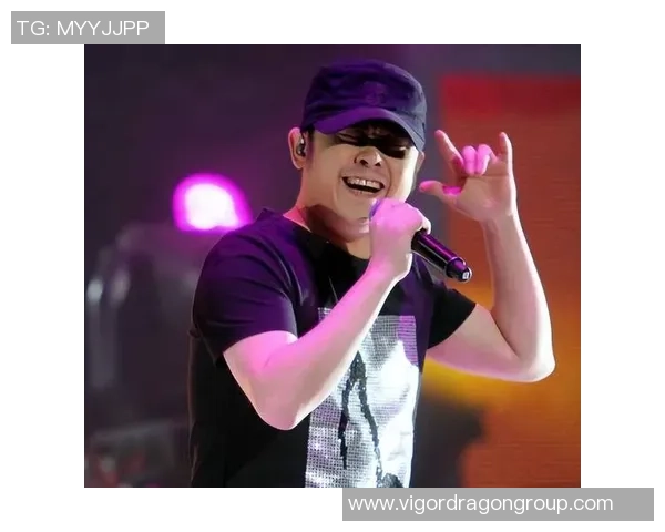 足球明星养病期间的心路历程与康复视频分享引发粉丝热议 足球明星养病期间的心路历程与康复视频分享引发粉丝热议