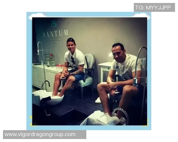 足球明星搞笑瞬间大集合让你捧腹大笑的精彩瞬间图片欣赏