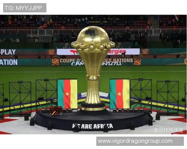 足球明星荣耀时刻雕像揭幕视频展现传奇足坛风采与激情瞬间 足球明星荣耀时刻雕像揭幕视频展现传奇足坛风采与激情瞬间