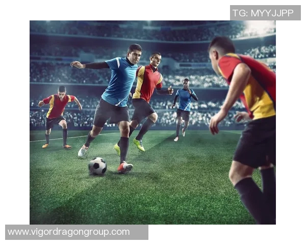 足球明星辉煌瞬间回顾集锦图册展现传奇足坛故事与激情时刻 足球明星辉煌瞬间回顾集锦图册展现传奇足坛故事与激情时刻